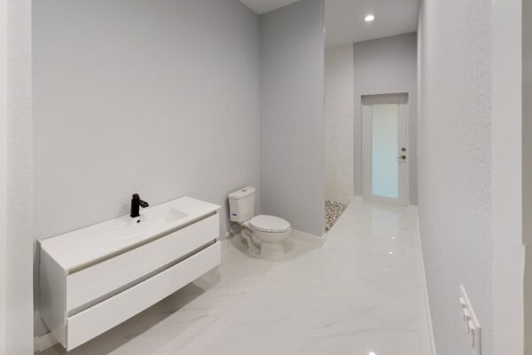 Bathroom: Benidorm Interior House Model In Cape Coral, FL | Pascal Construction Inc.