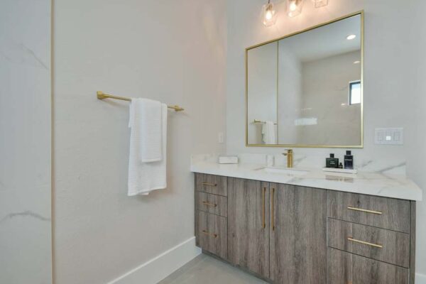 Powder Room: Home Construction Services In Cape Coral, FL | Pascal Construction Inc.