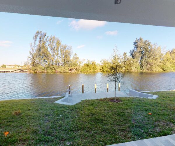 Lake View: Ibiza Exterior House Model In Cape Coral, FL | Pascal Construction Inc.