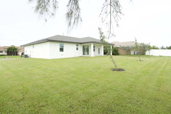 Home Building Design with Landscape: Construction Services In Cape Coral, FL | Pascal Construction Inc.